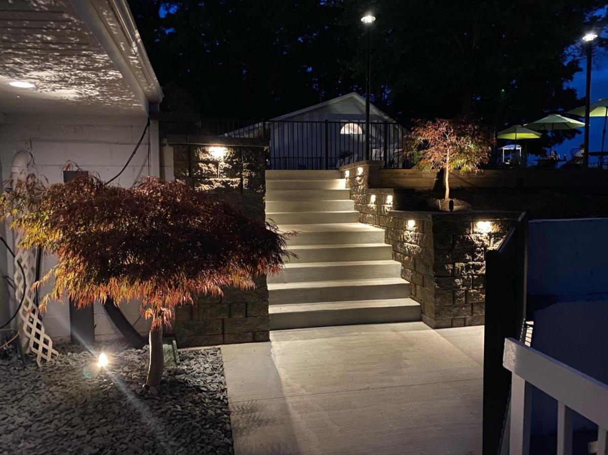 Holiday Hill Resort Saugatuck Exterior photo